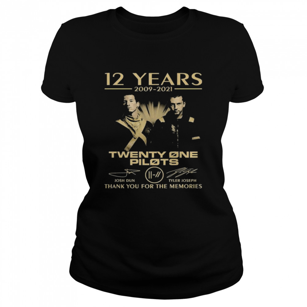 12 Years 2009 2021 Twenty One Pilots Thank You For The Memories Signatures  Classic Women'S T-Shirt