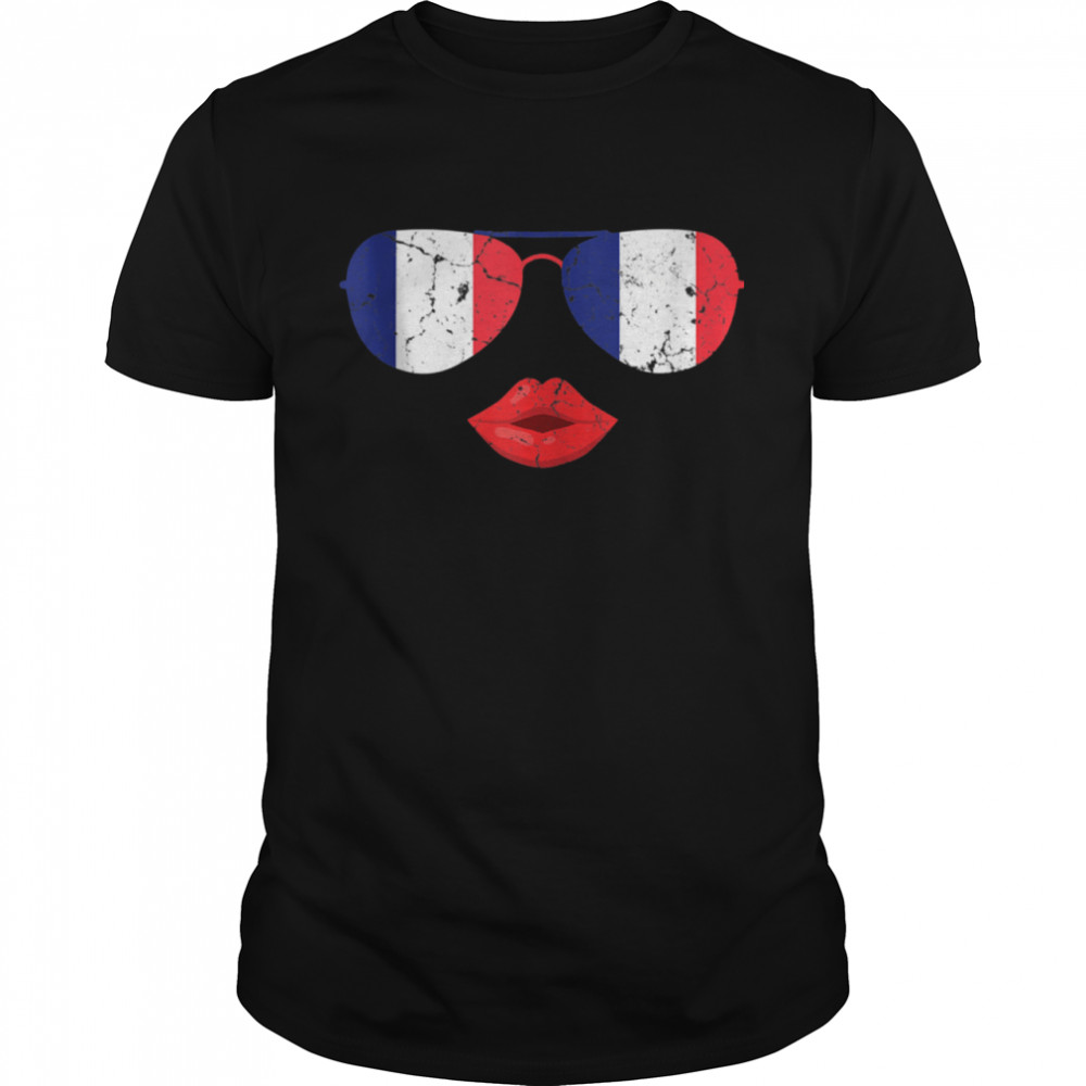 French Sunglasses Kissing Lips French Flag shirt Classic Men's T-shirt