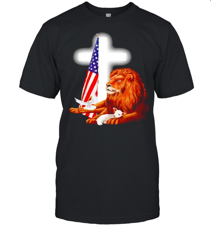 Lion and Lamb Jesus USA flag shirt Classic Men's T-shirt