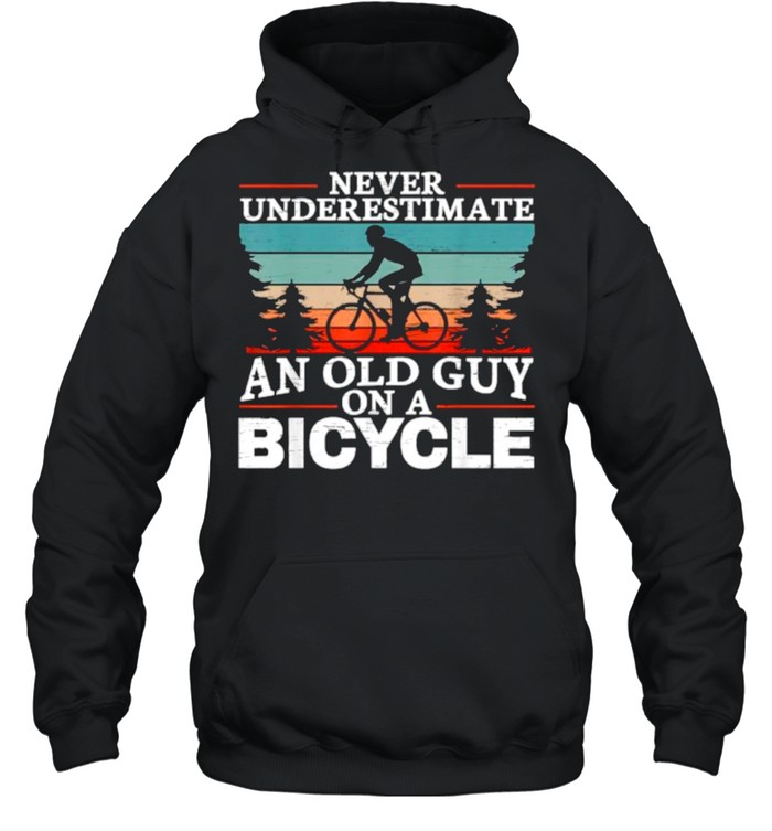 Never Underestimate An Old Guy On Cycling Man Vintage T- Unisex Hoodie