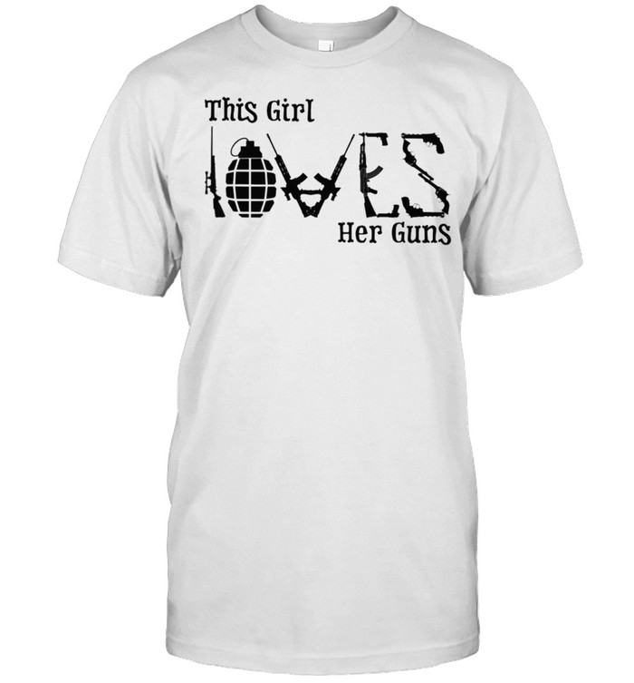 This girl loves her guns shirt Classic Men's T-shirt