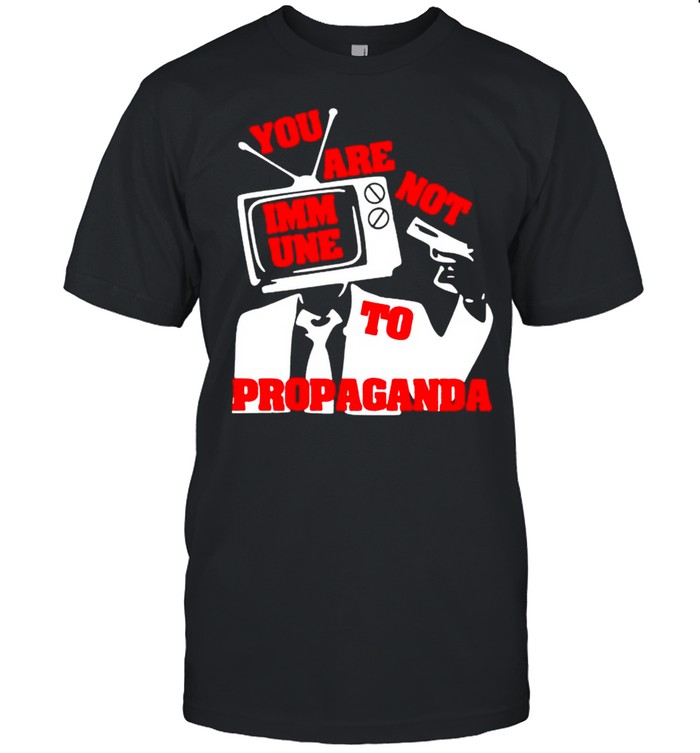 Fake news you are not immune to propaganda shirt Classic Men's T-shirt