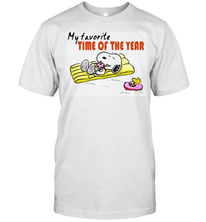 My favorite time of the year beach summer hot snoopy shirt Classic Men's T-shirt