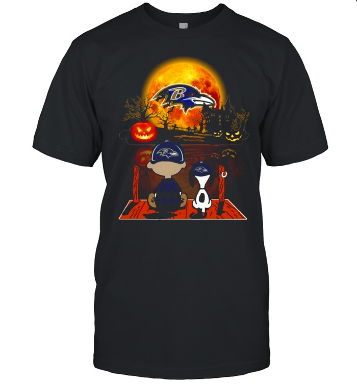 Snoopy and Charlie Brown Pumpkin Baltimore Ravens Halloween Moon shirt Classic Men's T-shirt