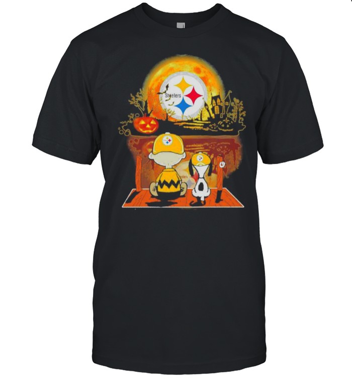 Snoopy and Charlie Brown Pumpkin Pittsburgh Steelers Halloween Moon shirt Classic Men's T-shirt