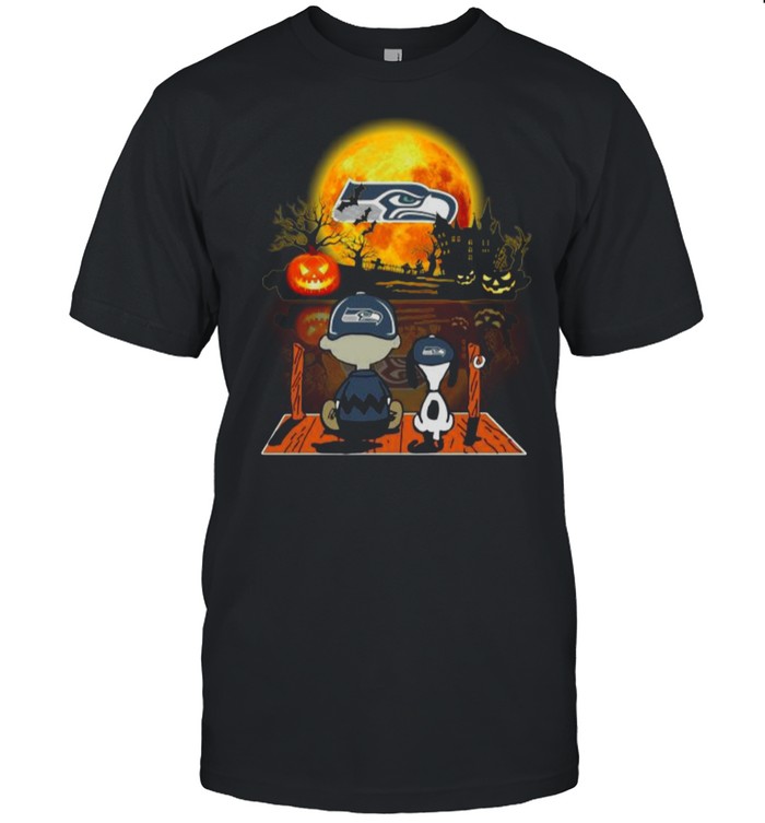 Snoopy and Charlie Brown Pumpkin Seattle Seahawks Halloween Moon shirt Classic Men's T-shirt