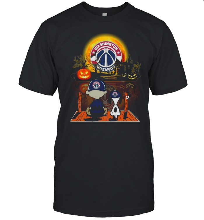 Snoopy and Charlie Brown Pumpkin Washington Wizards Halloween Moon shirt Classic Men's T-shirt