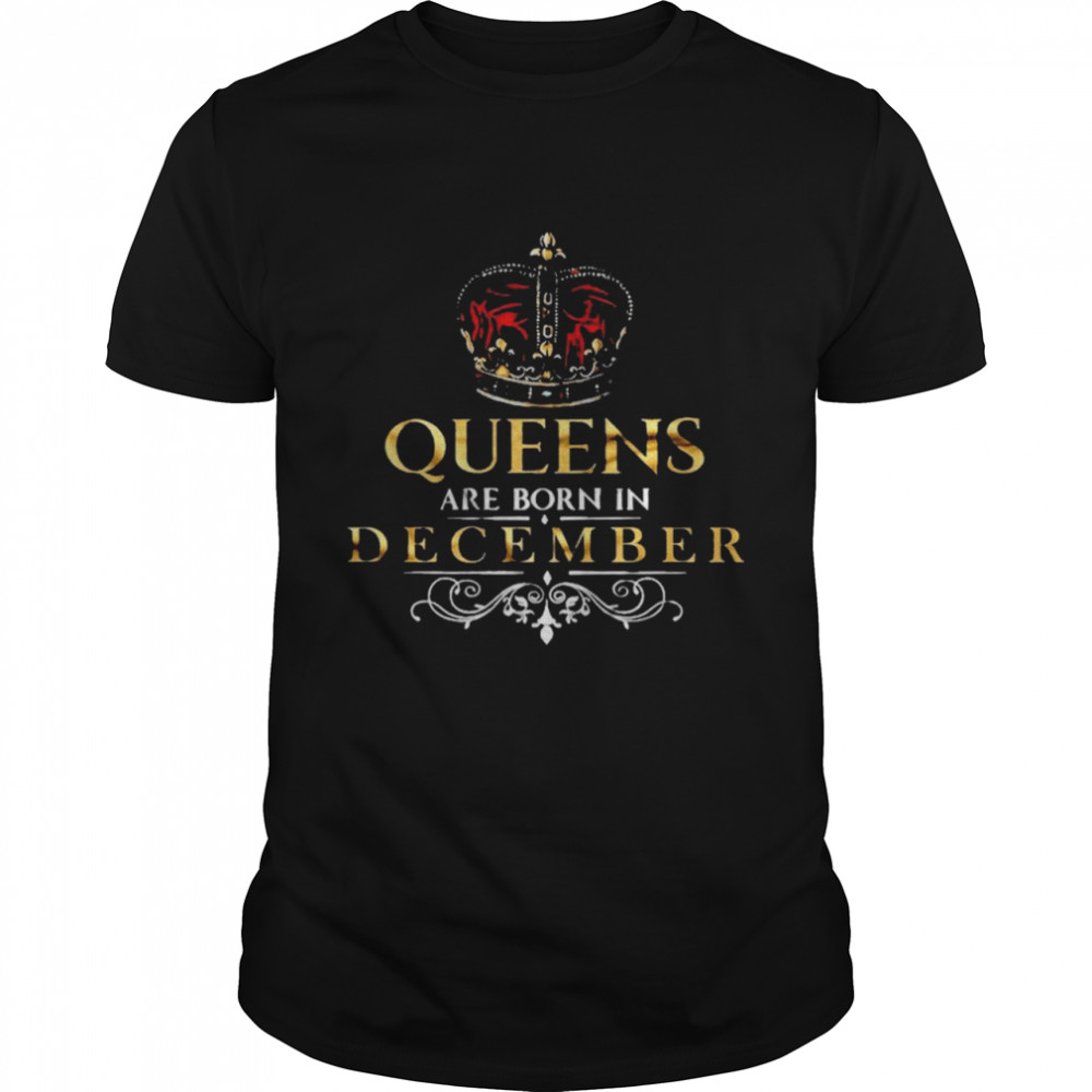 Queens Are Born In December  Classic Men's T-shirt