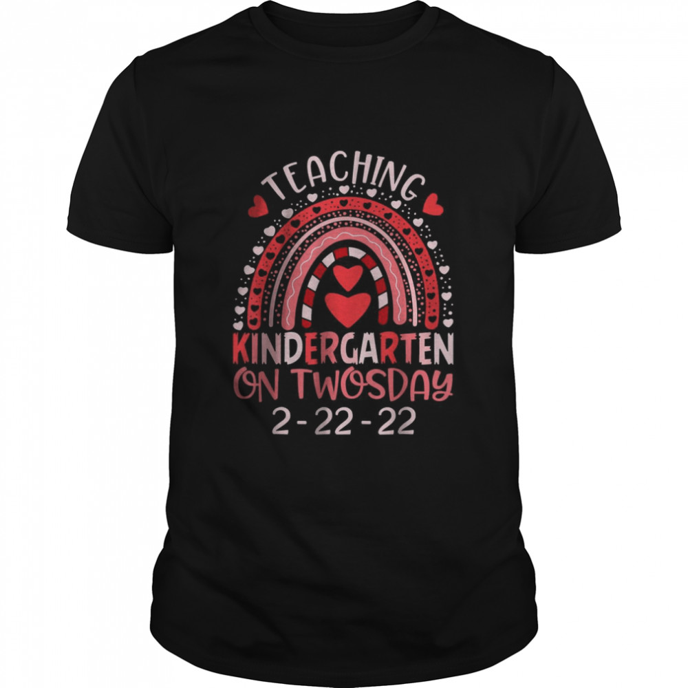 2222022 Teaching Kindergarten On Twosday Teacher Valentine T- Classic Men's T-shirt