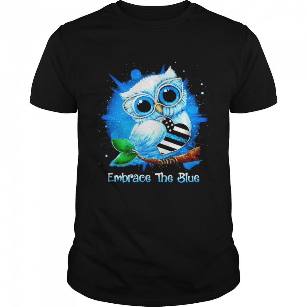 Owl Embrace The Blue  Classic Men's T-shirt